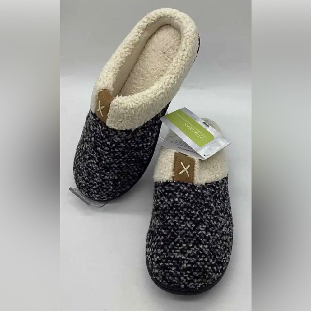 UltraIdeas Slippers Memory Foam Fuzzy Fleece Lined Women's Size 7/8M Black Gray